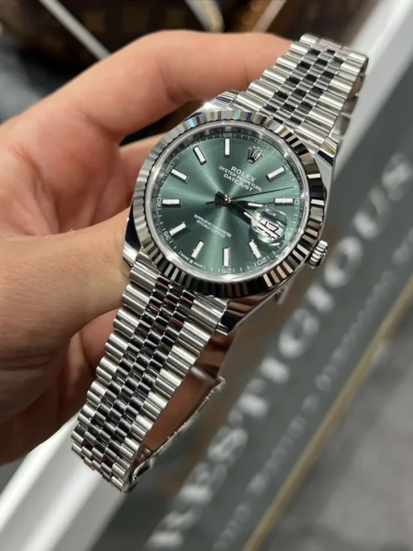 Rolex Datejust — Elegância Atemporal - foto 2 de 7
