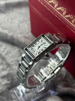 Relógio Cartier Tank - foto 3 de 6