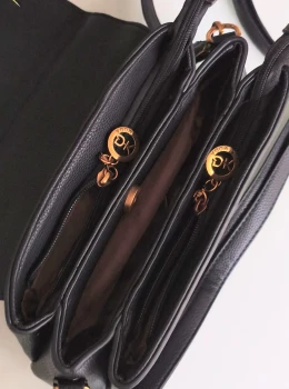 Bolsa Feminina Elegante Transversal e de Mão – Moderna e Sofisticada 
