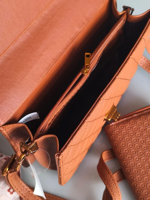 Bolsa Feminina Com Carteira, Lenço e Alça Transversal