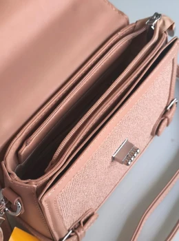Bolsa Maleta com Alça de Mão e Transversal Bege
