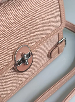 Bolsa Maleta com Alça de Mão e Transversal Bege