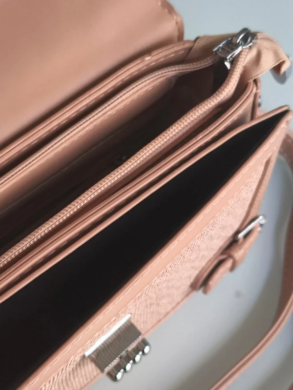 Bolsa Maleta com Alça de Mão e Transversal Bege