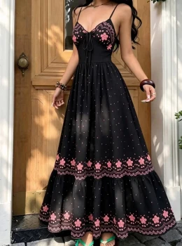 Vestido longo com decote em V - foto 5 de 5