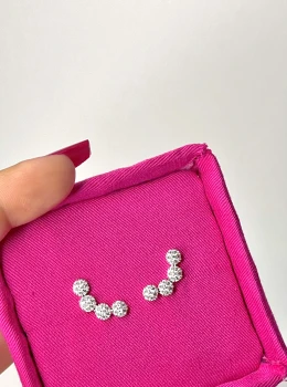 Brinco EarCuff Cravejado