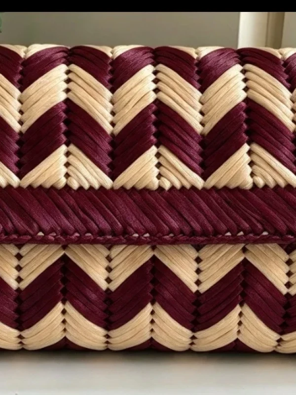 Clutch Cassia