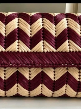 Clutch Cassia