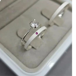 Alianças Diamantada c/uma Pedra (3mm)
