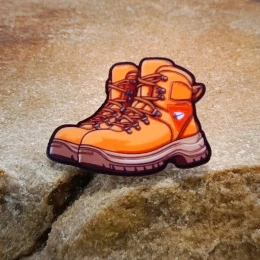 PIN CROCS BOTA DBV