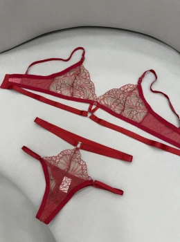 ❌ESGOTADO❌Conjunto Puro Domínio Vermelho c/ Nude (M)