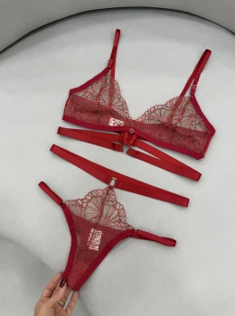 ❌ESGOTADO❌Conjunto Puro Domínio Vermelho c/ Nude (M)