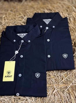 CAMISETA ARIAT PRETA MANGA CURTA 