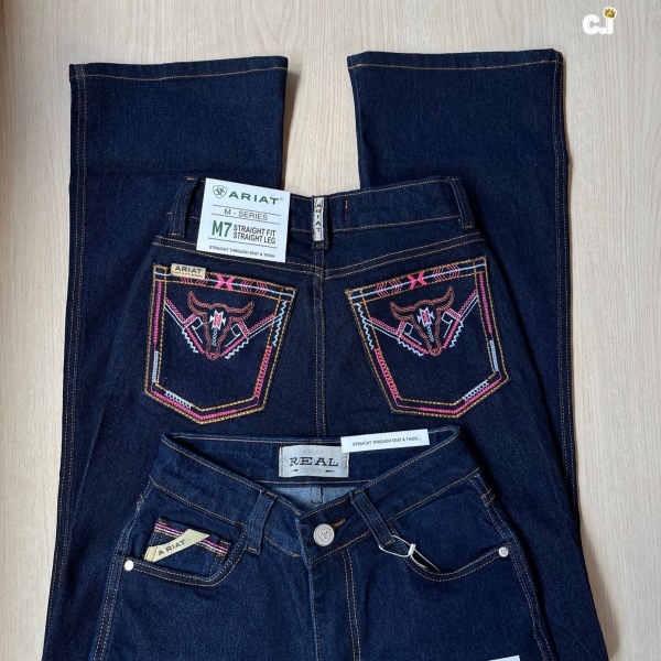 CALÇA FEMININA ARIAT BORDADA 