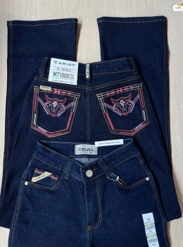 CALÇA FEMININA ARIAT BORDADA 