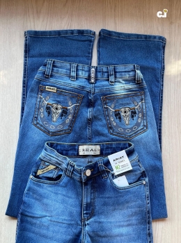 CALÇA FEMININA ARIAT BORDADA 