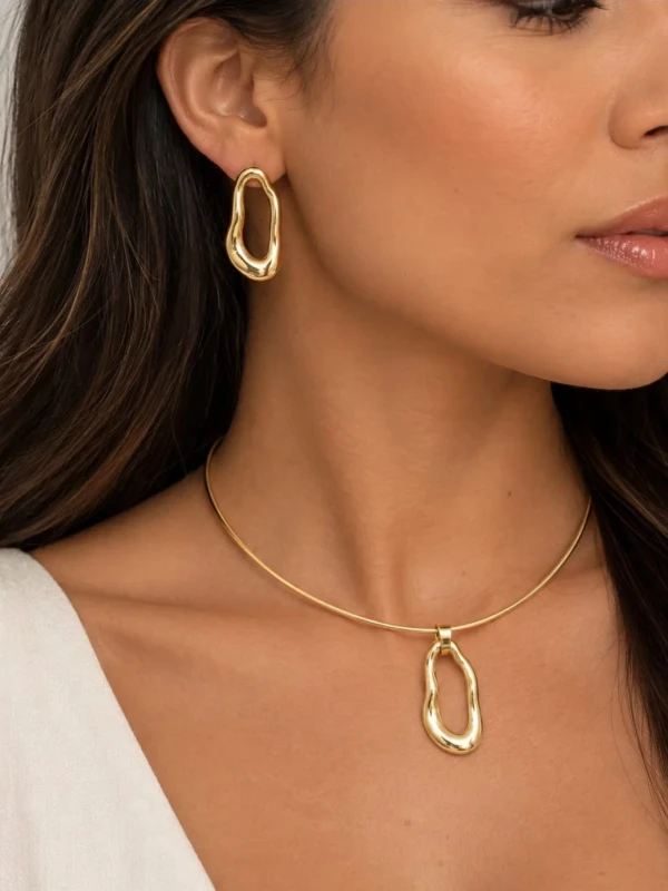 ✨️ Conjunto de Colar e Brinco Orgânico Oval Banhado a Ouro 18K