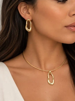 ✨️ Conjunto de Colar e Brinco Orgânico Oval Banhado a Ouro 18K