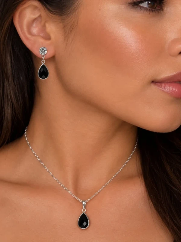 ✨️ Conjunto Colar e Brincos Gota Preto Banhado a Prata 925