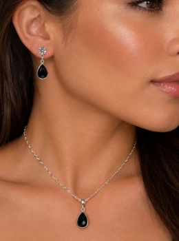 ✨️ Conjunto Colar e Brincos Gota Preto Banhado a Prata 925