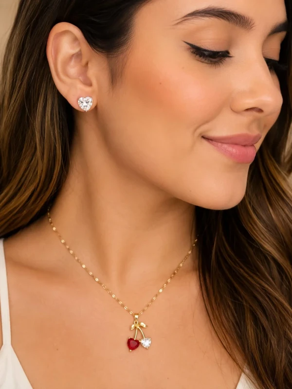 ✨️ Conjunto Colar e Brincos Cereja e Coração em Aço Inoxidável Dourado com Zircônias Antialérgico