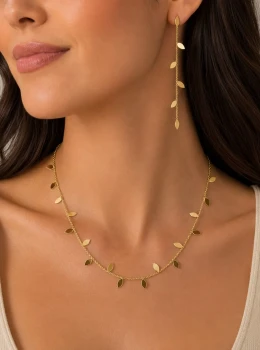 ✨️ Conjunto Colar e Brinco Folhas Banhado a Ouro 18K