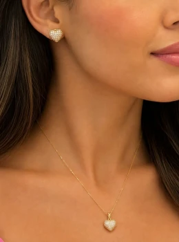 ✨️ Conjunto Colar e Brincos  Coração Cravejado em Zircônias Banhado a Ouro 18K