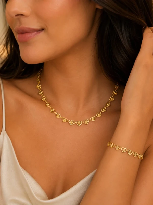 ✨️ Conjunto Colar e Pulseira Corações Banhado a Ouro 18k