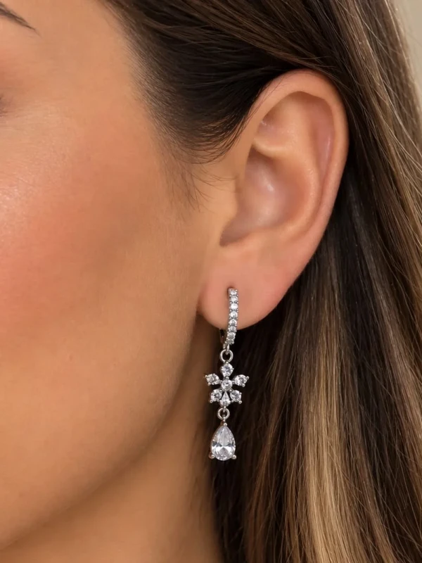 ✨️ Brinco Argola Click Cravejado em Zircônias e Pingente Gota Banhado a Prata 925