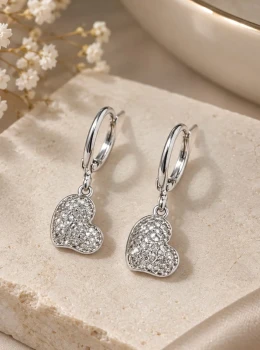 ✨️ Brinco Argola Click Coração Cravejado Micro Zircônias Banhada em Prata 925