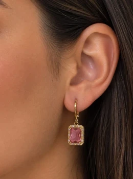 ✨ Brinco Argola Pingente Retangular em Zircônia Banhado a Ouro 18K