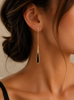✨️ Brinco Gota d' água Preta Tassel Longos