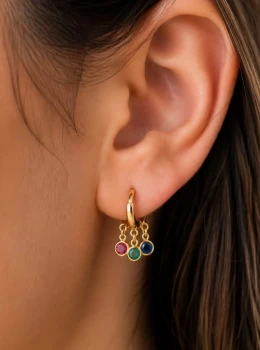 ✨️ Brinco Argolinha 3 Pedras Coloridas em Zircônias Banhado a Ouro 18K