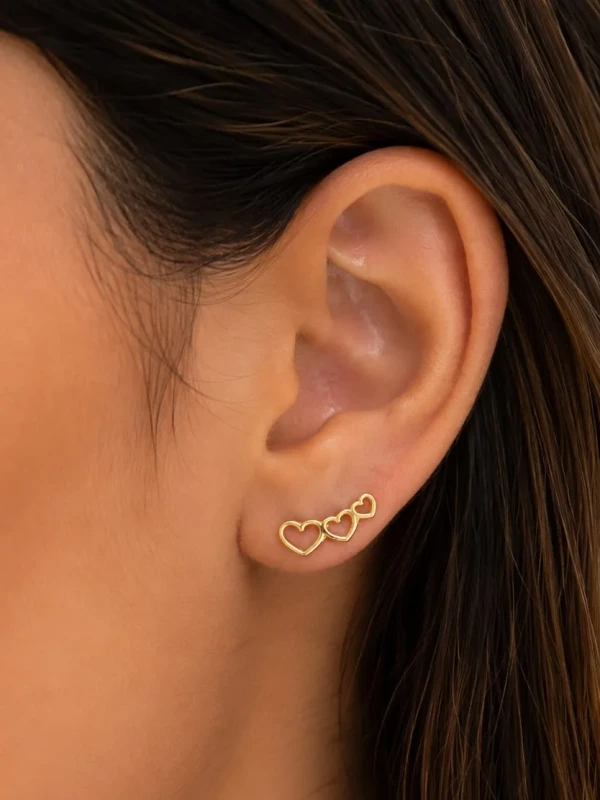 ✨️ Brinco Ear Cuff Coração Vazado Banhado a Ouro 18K