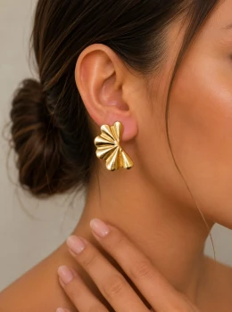 ✨️ Brinco Leque Plissado Orgânico Banhado a Ouro 18K