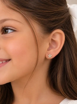 ✨️ Brinco Flor em Zircônias Banhado a Ouro 18K