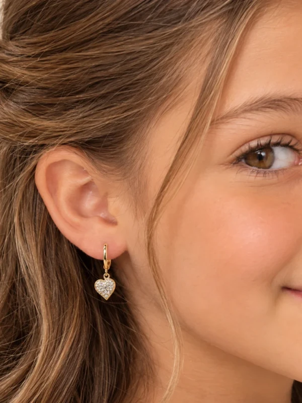 ✨️ Brinco Argola Click Coração Cravejado Micro Zircônias Banhada em Prata 925 ou Ouro 18K