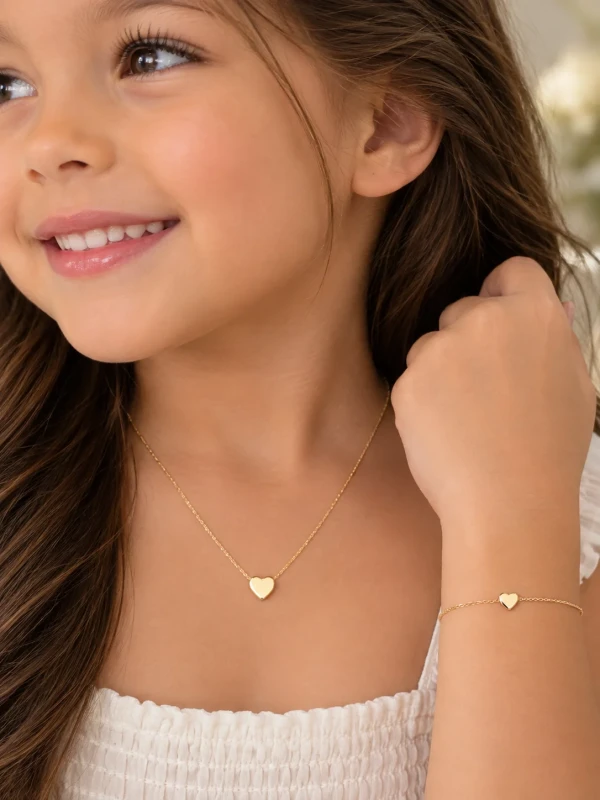 ✨️ Conjunto Colar e Pulseira Pingente de Coração Banhado a Ouro 18K