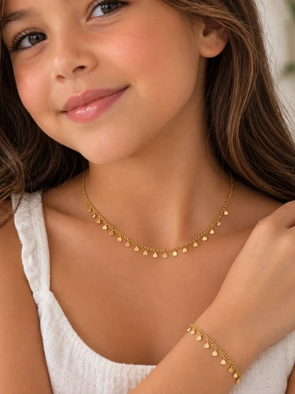 ✨️ Conjunto Colar e Pulseira Mini Corações Banhado a Ouro 18K
