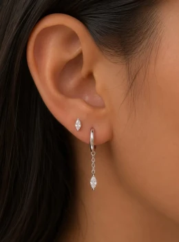 ✨️ Brincos Dois Furos Argolinha Clik Pingente em Zircônia
