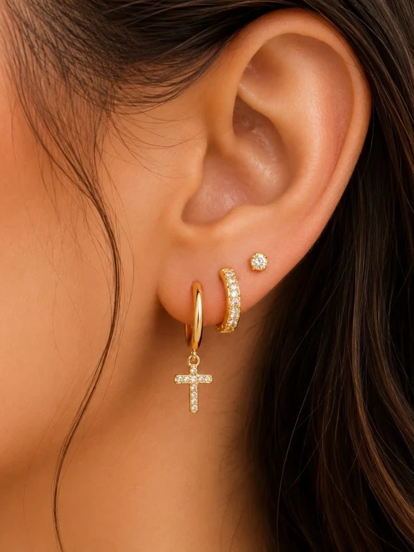 ✨️ Trio de Bincos Cruz em Zircônias Banhado a Ouro 18K ou Prata 925