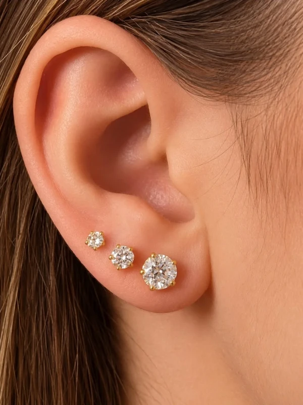 ✨️ Trio Ponto de Luz em Zircônias Banhado a Ouro 18K
