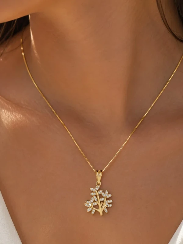 ✨️ Colar Árvore da Vida com Zircônias Cravejadas Banhado a Ouro 18K