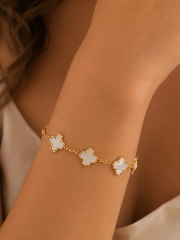 ✨️ Pulseira Trevo Madrepérola Aço Inoxidável Dourado