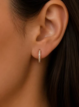 ✨️ Brinco argola Cravejado com Zircônias Banhado a Ouro 18K