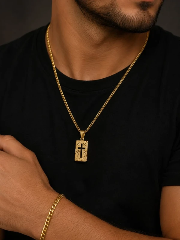 ✨️ Conjunto Colar com Pingente Cruz e Pulseira em Aço Inoxidável Dourado