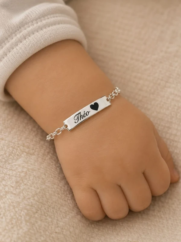 ✨️ Pulseira Infantil Personalizada com Nome Gravado a Laser Banhada a Ouro 18k ou Prata 925