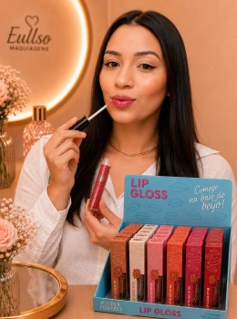 Lip Gloss Comigo na Base do Beijo