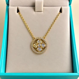 Colar zirconia