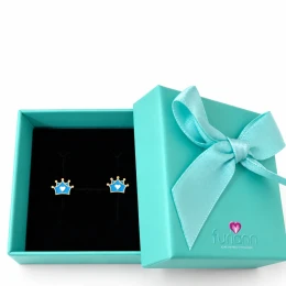 Brinco infantil coroa semijoia