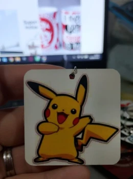 Chaveiro MDF - Pikachu Alegre